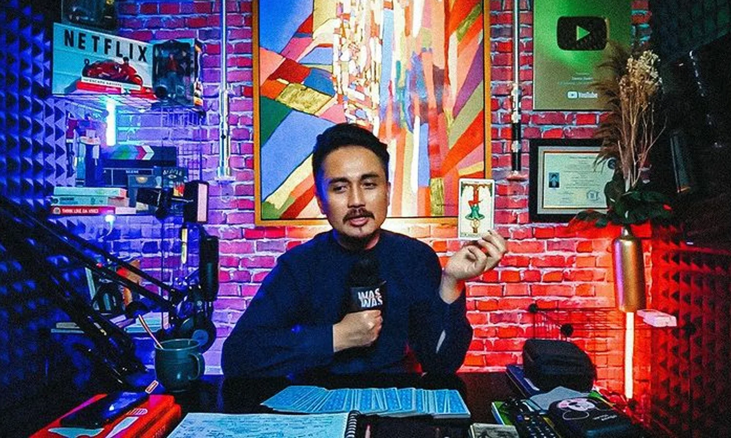 Profil dan Biodata Denny Darko, Magician Hits yang Kerap Meramal Kehidupan Para Selebritis