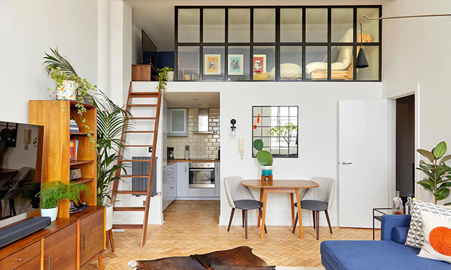 10 Inspirasi Desain Rumah Mezzanine, Cocok Untuk Lahan Terbatas