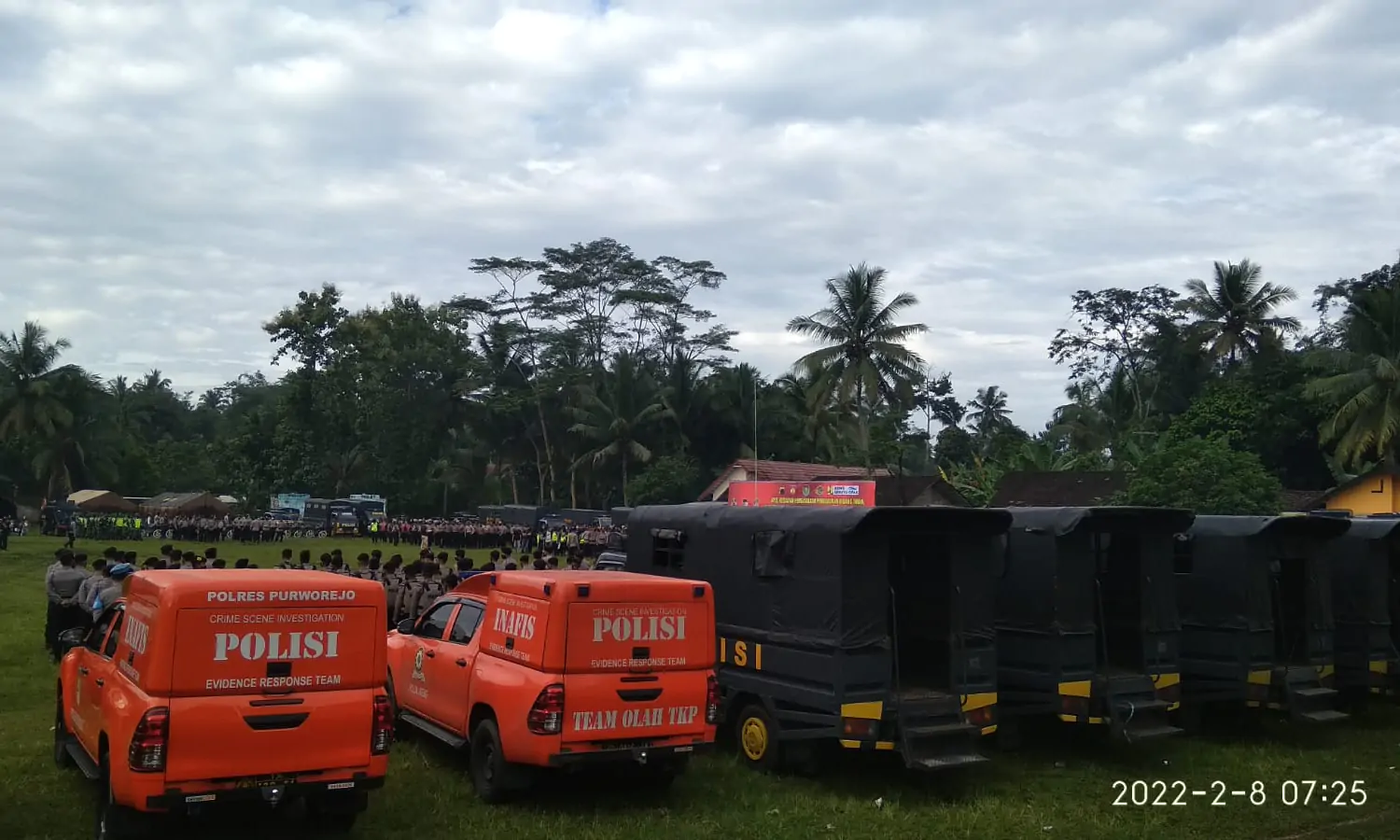 Ratusan Polisi Kepung dan Tangkap Warga Desa Wadas, Ada Apa?