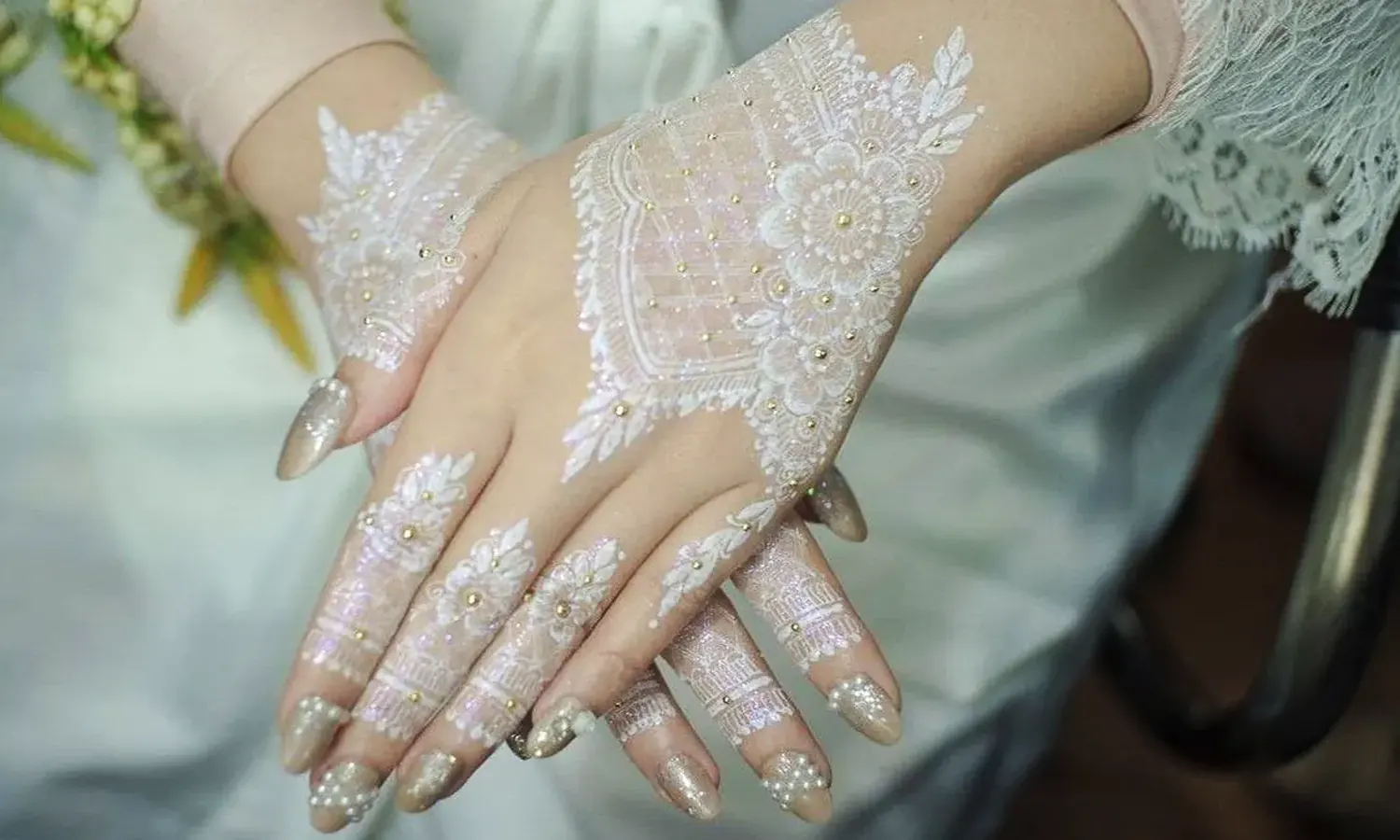 12 Desain Henna Simple untuk Pengantin dan Idul Fitri, Lengkap dengan Cara Menjaga agar Tahan Lama