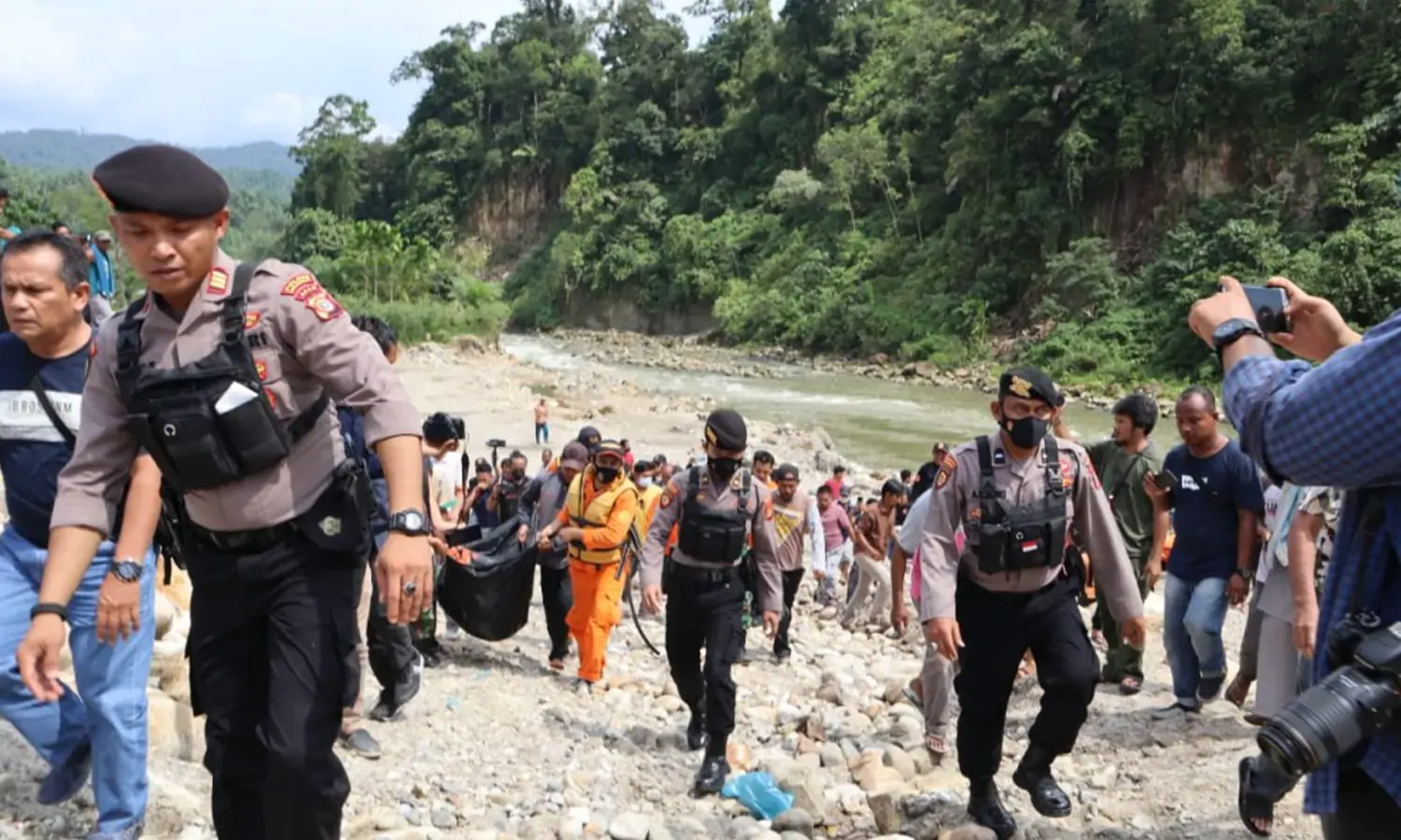 Pencarian Korban Minibus Masuk Jurang di Pakpak Bharat Dihentikan, 2 Korban Dinyatakan Hilang