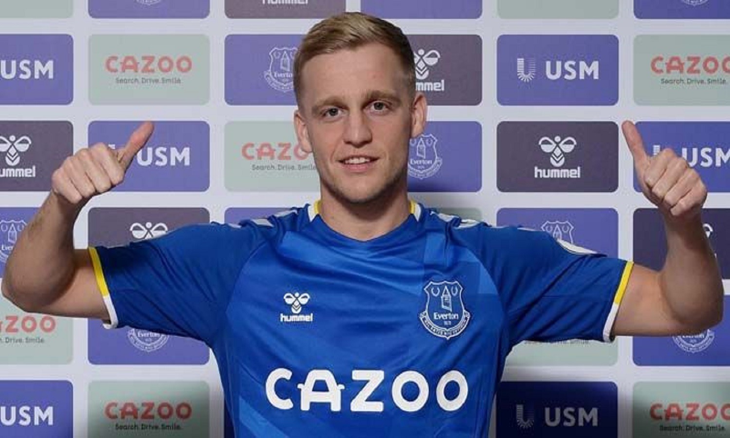 Manchester United Pinjamkan Donny Van de Beek Ke Everton