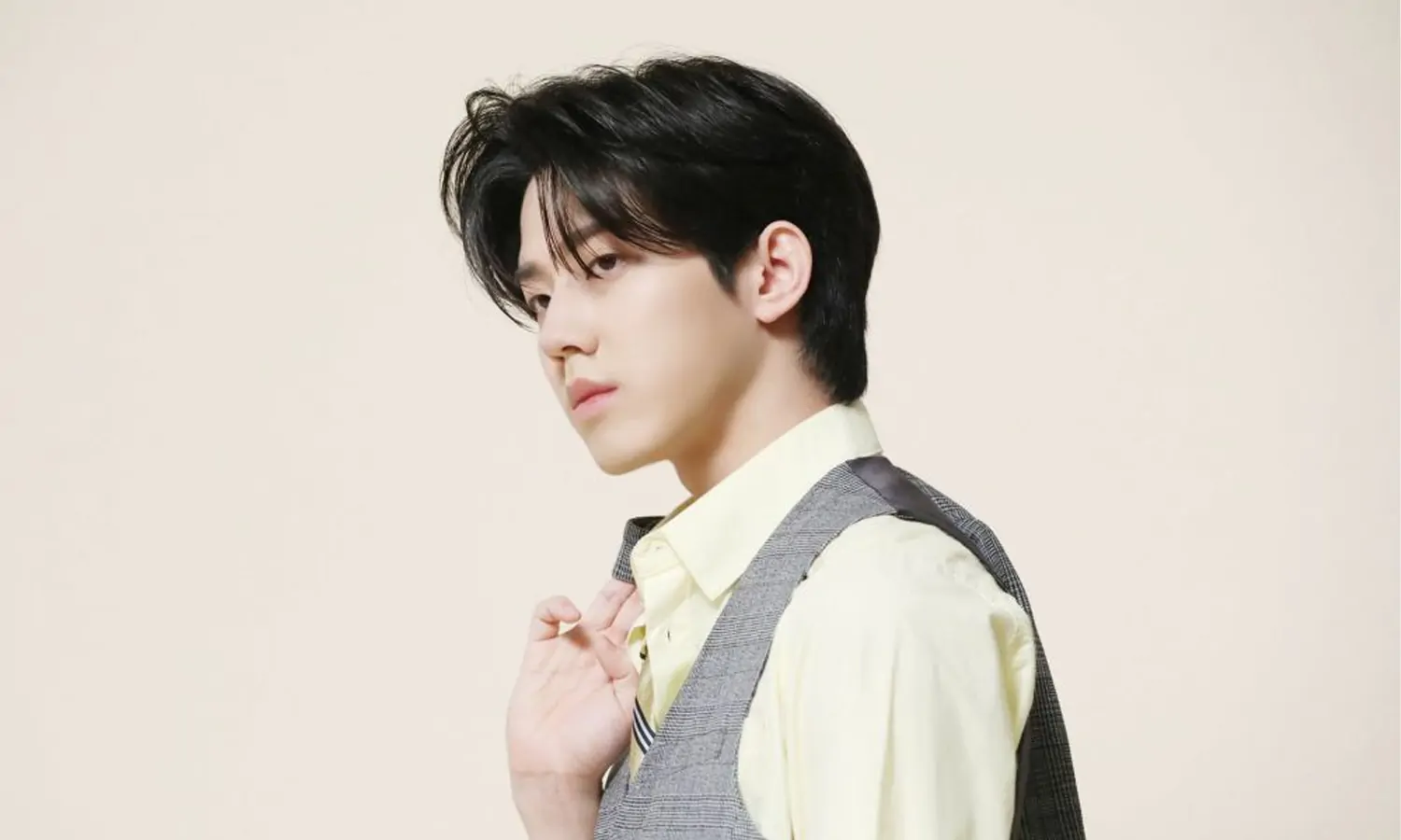 Dowoon DAY6 Umumkan Jadwal Wamil