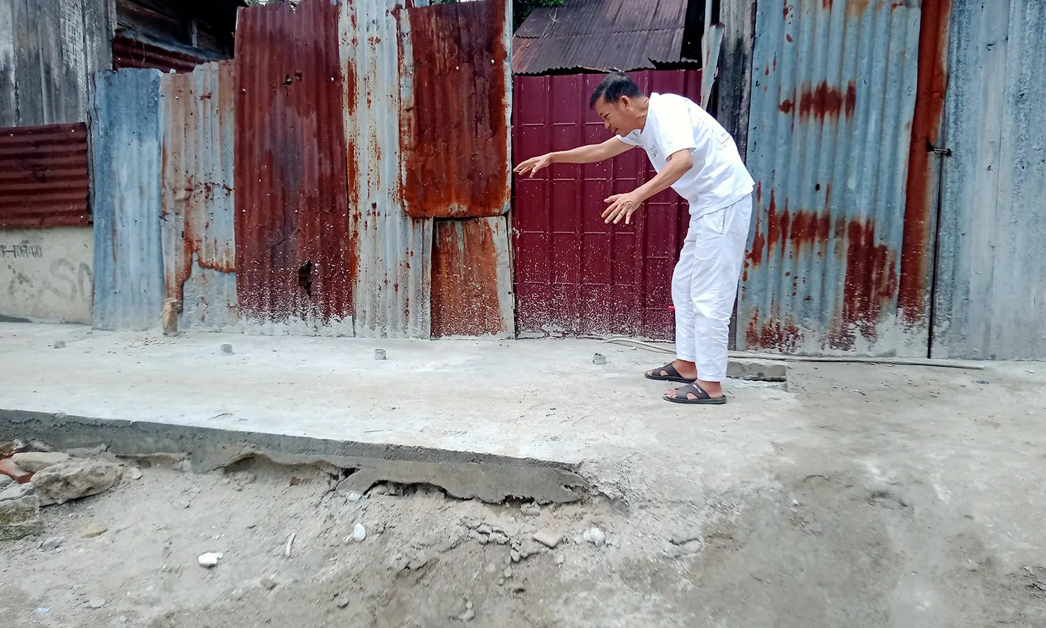 Warga Nenggala Siantar soal Proyek Drainase dan Jalan Setapak: Keluhan Tak Digubris, Pipa Air Kami Bocor!