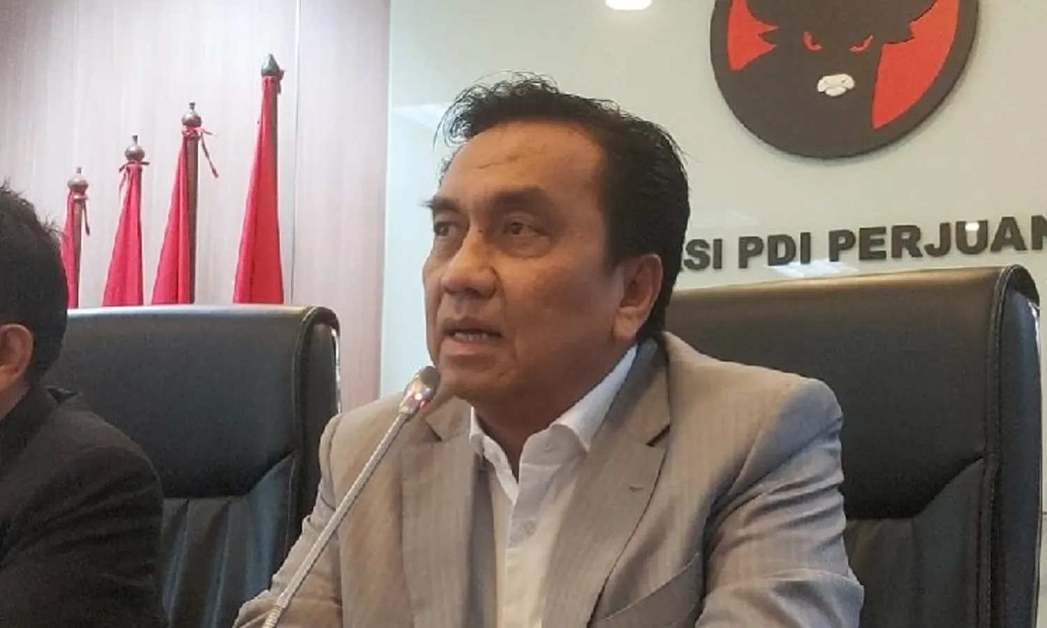 Sebut TNI Seperti Gerombolan Ormas, Efendy Simbolon Akhirnya Meminta Maaf