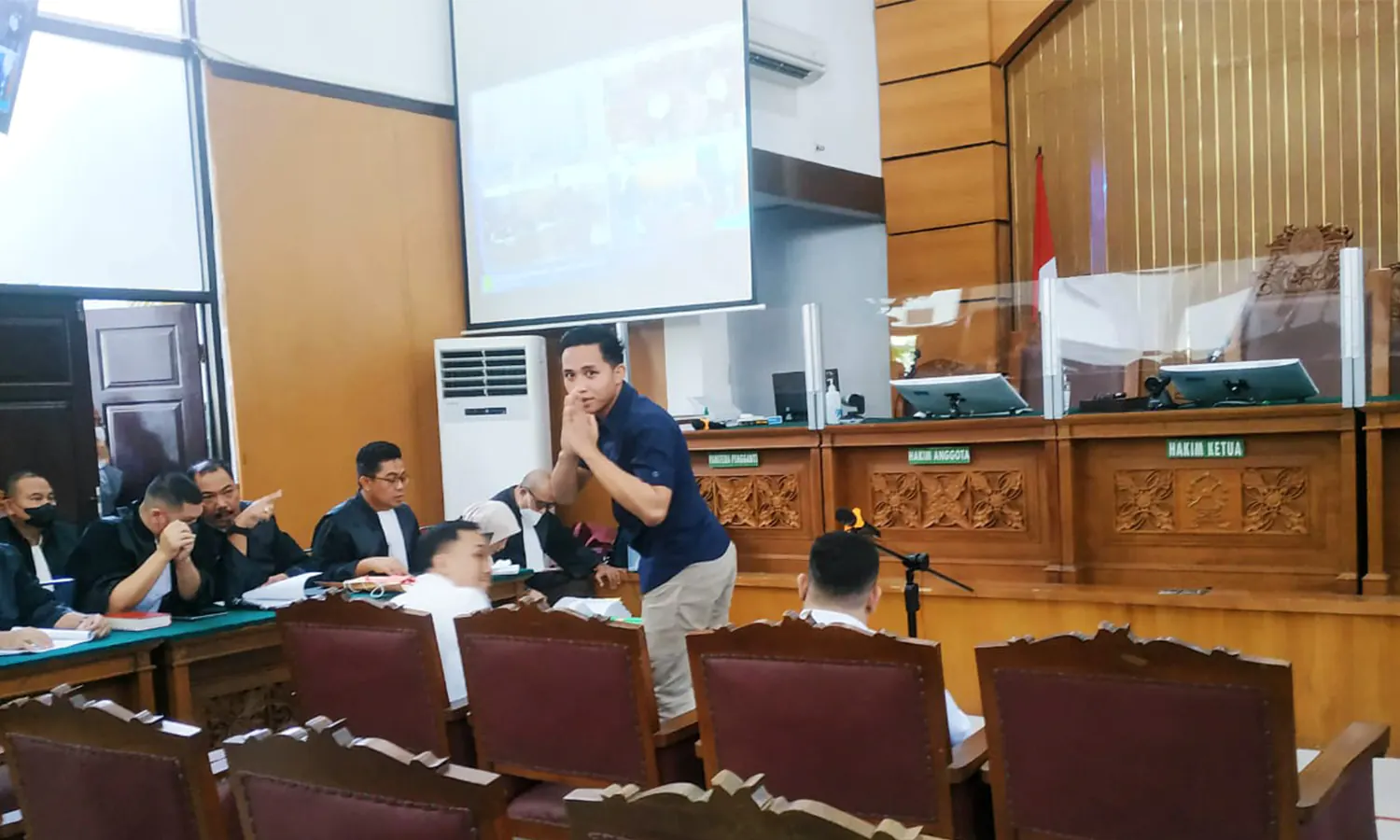 Sidang Kasus Pembunuhan Brigadir J, Bharada E: Tangan Yosua Ditepis PC
