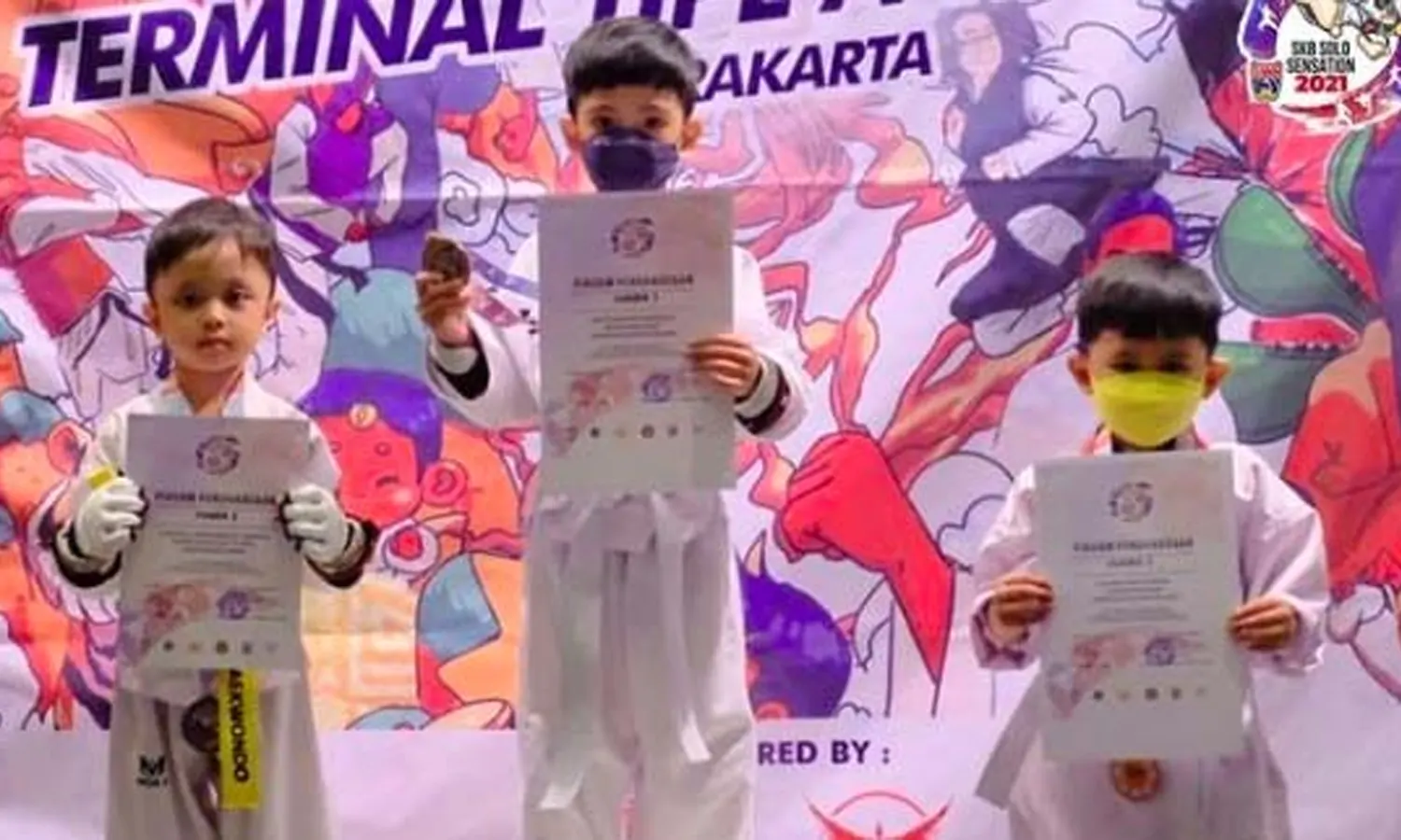 Jan Ethes Ikut Kejuaraaan Taekwondo, Sukses Raih Medali Emas