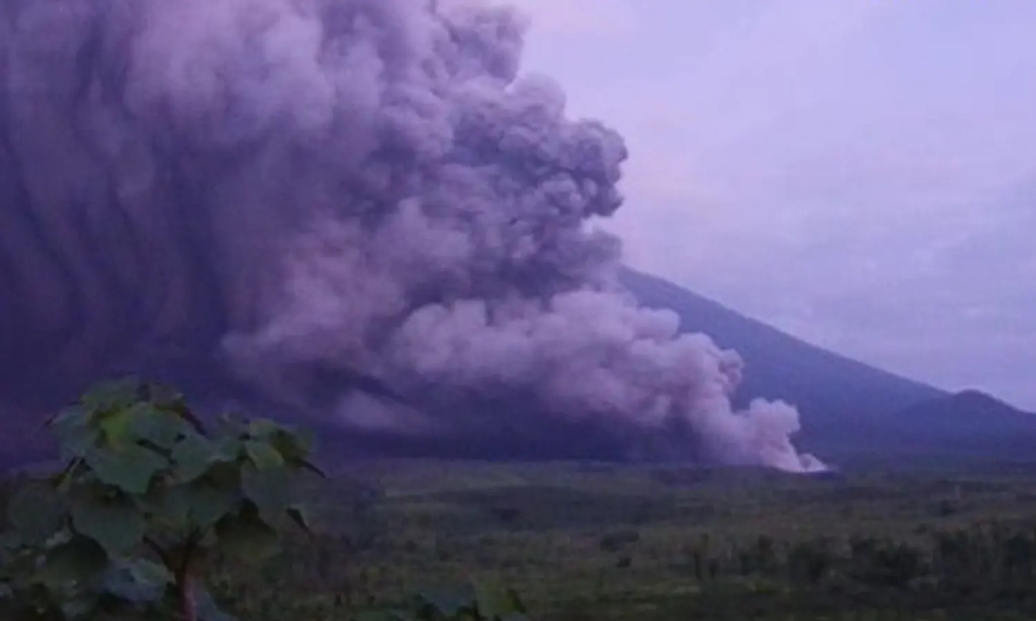 Status Gunung Semeru Naik dari Level Siaga Menjadi Awas
