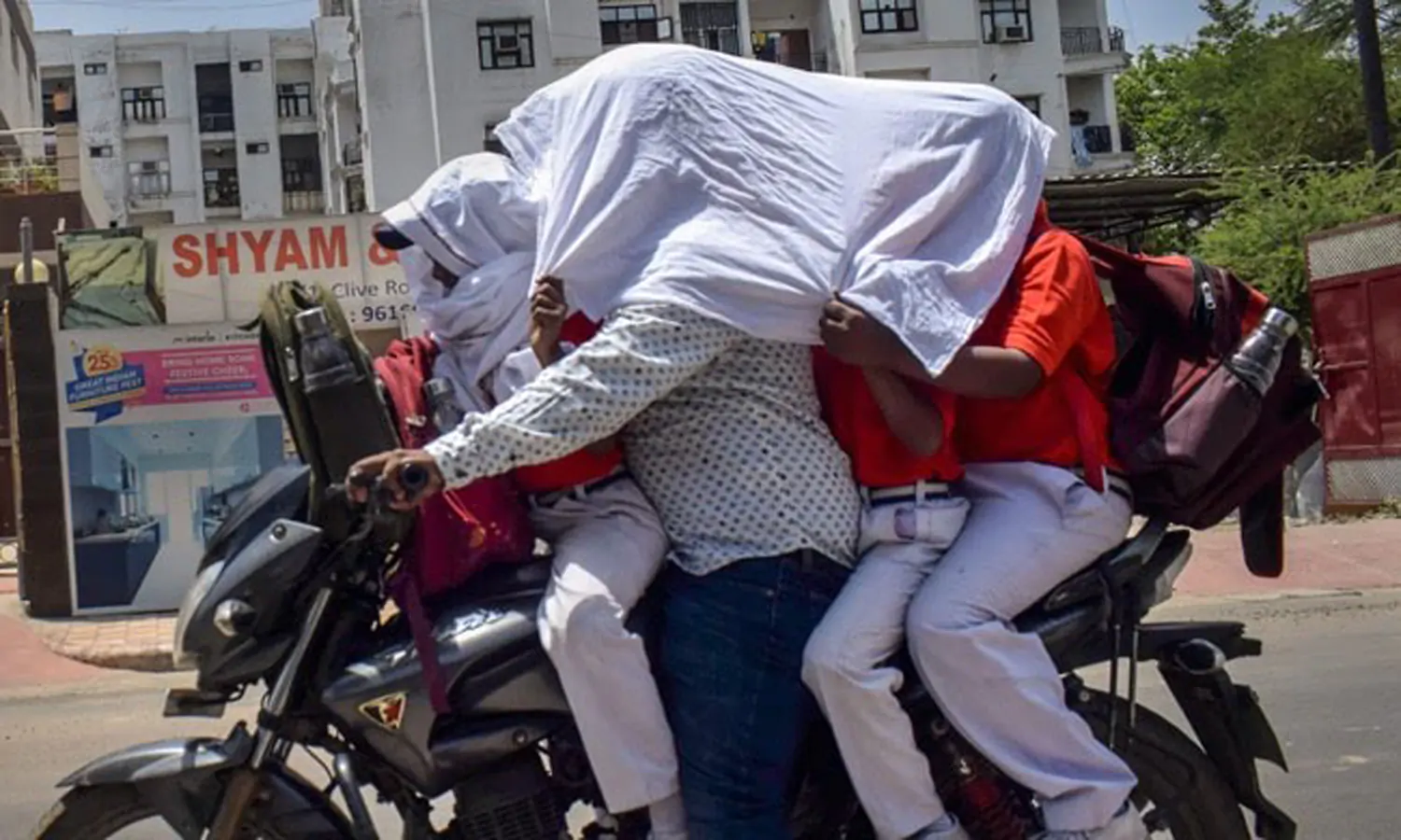 Gelombang Panas Melanda India dan Pakistan, Suhu Mencapai 45 Derajat
