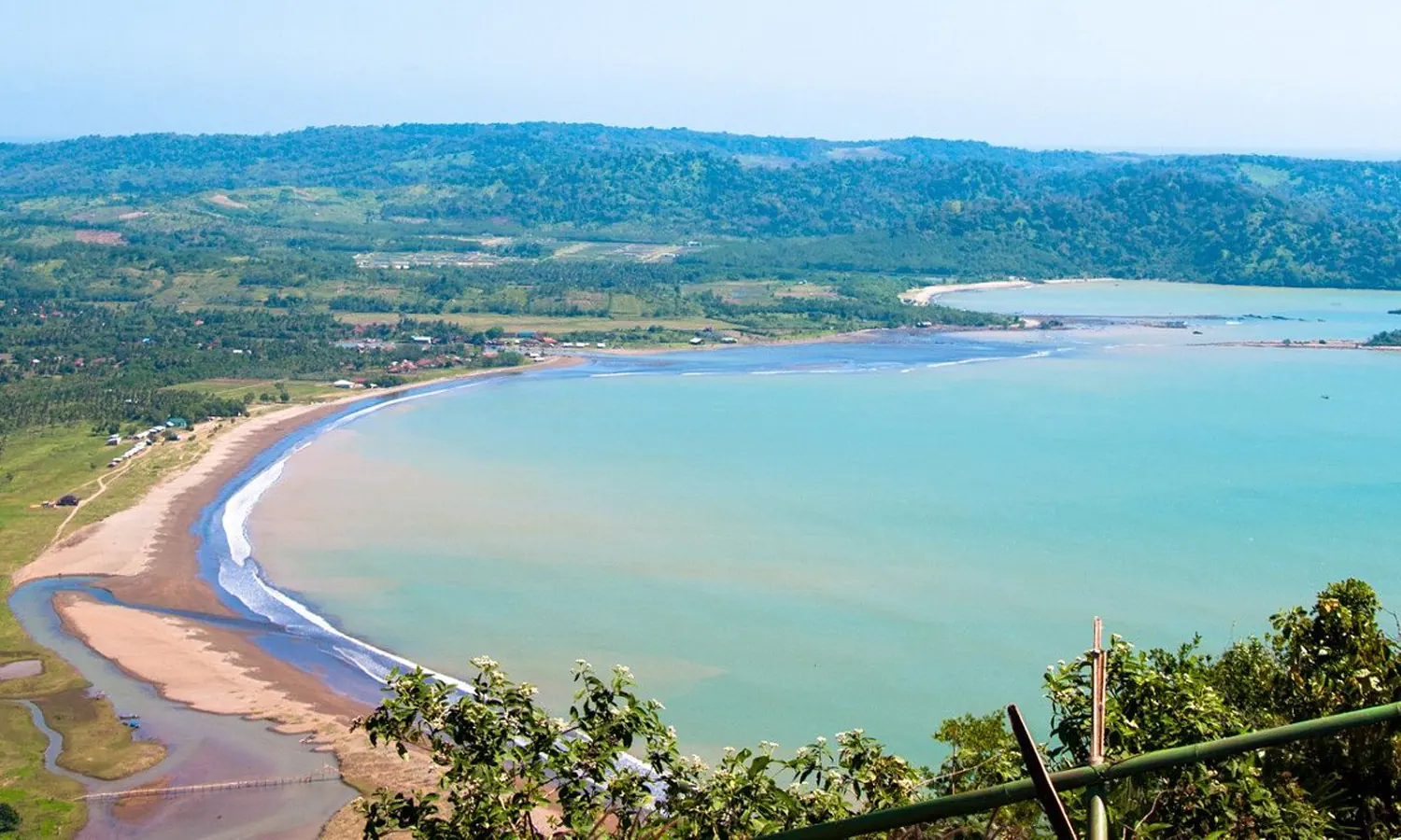 Destinasi Wisata Geopark Ciletuh Sukabumi yang Wajib Dikunjungi