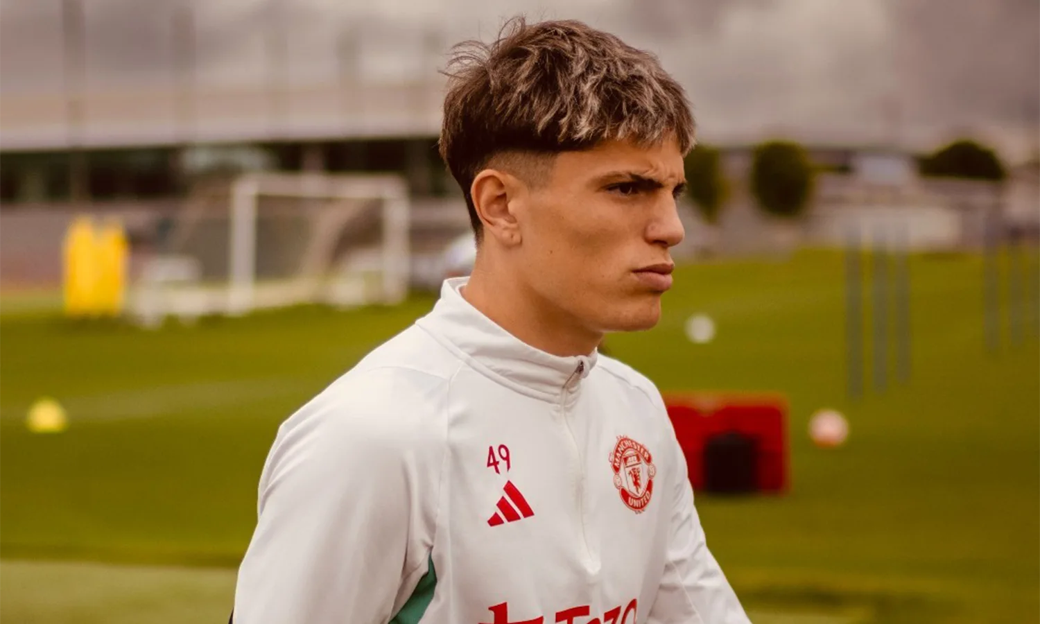 Liga Inggris: Legenda Manchester United Berikan Nasihat untuk Alejandro Garnacho