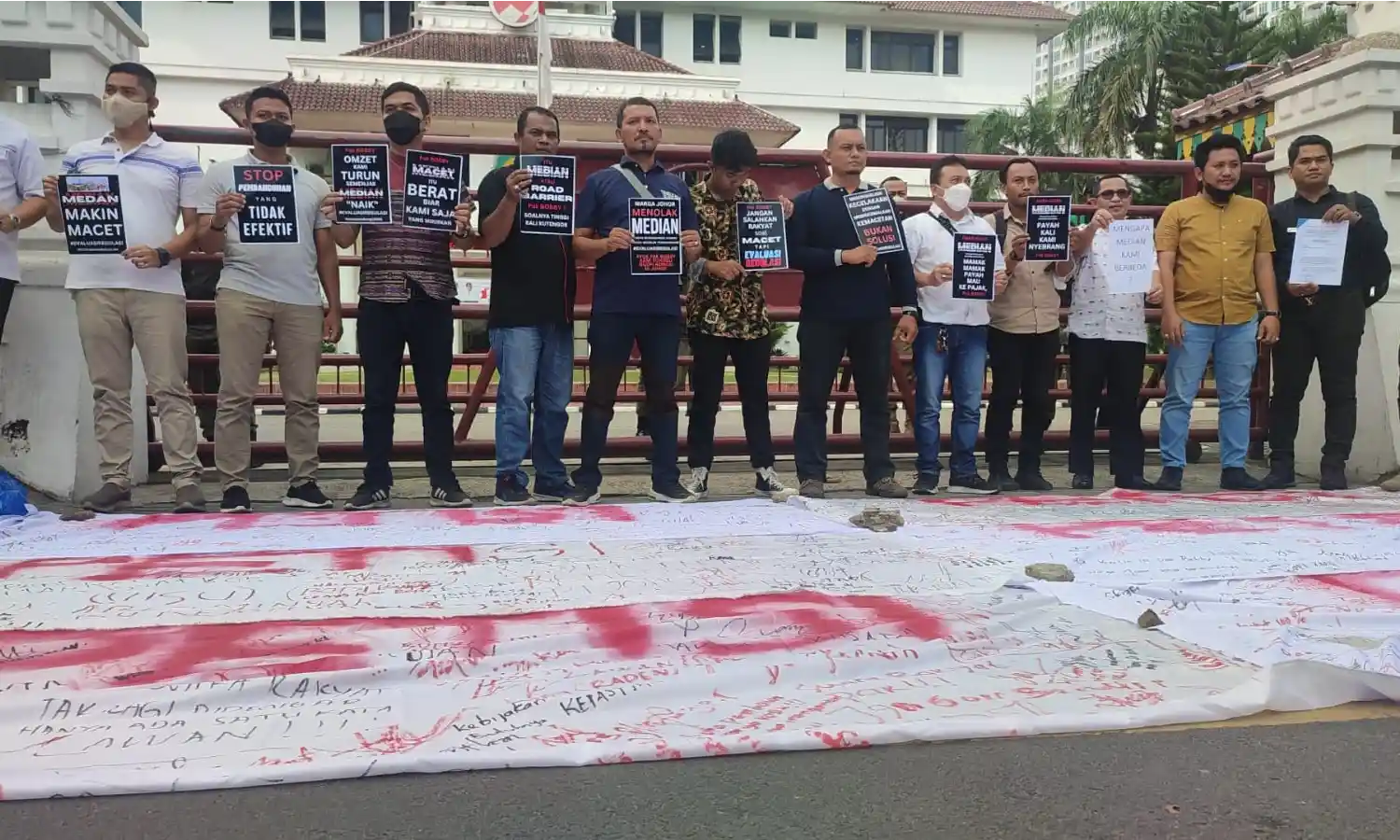 Buntut Pembangunan Median Jalan, Forum Masyarakat Johor Akan Gugat Hinga ke Pengadilan Negeri