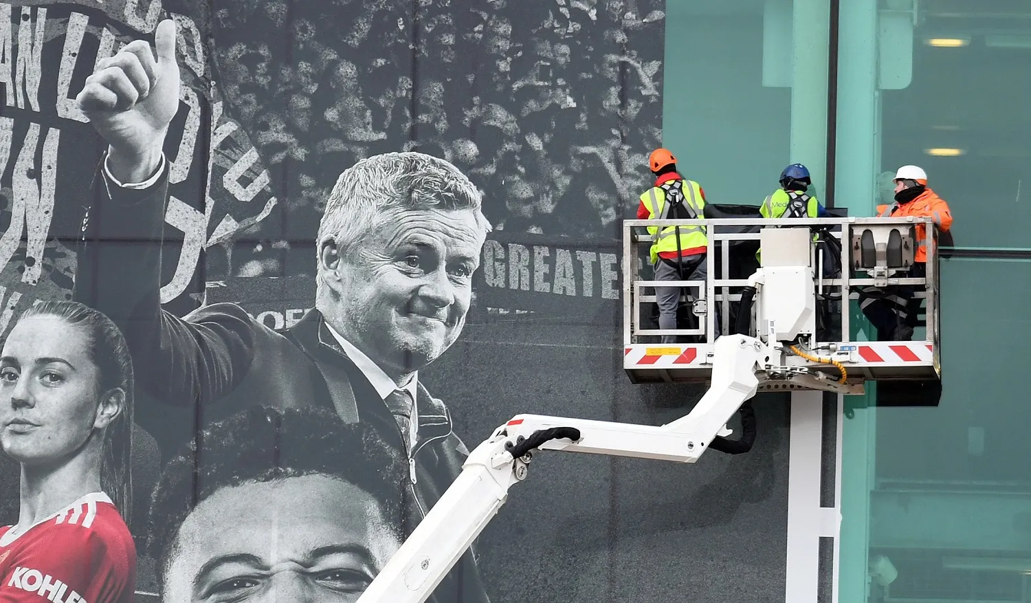 Manchester United: Mural Raksasa Ole Gunnar Solskjaer Dihapus Dari Old Trafford