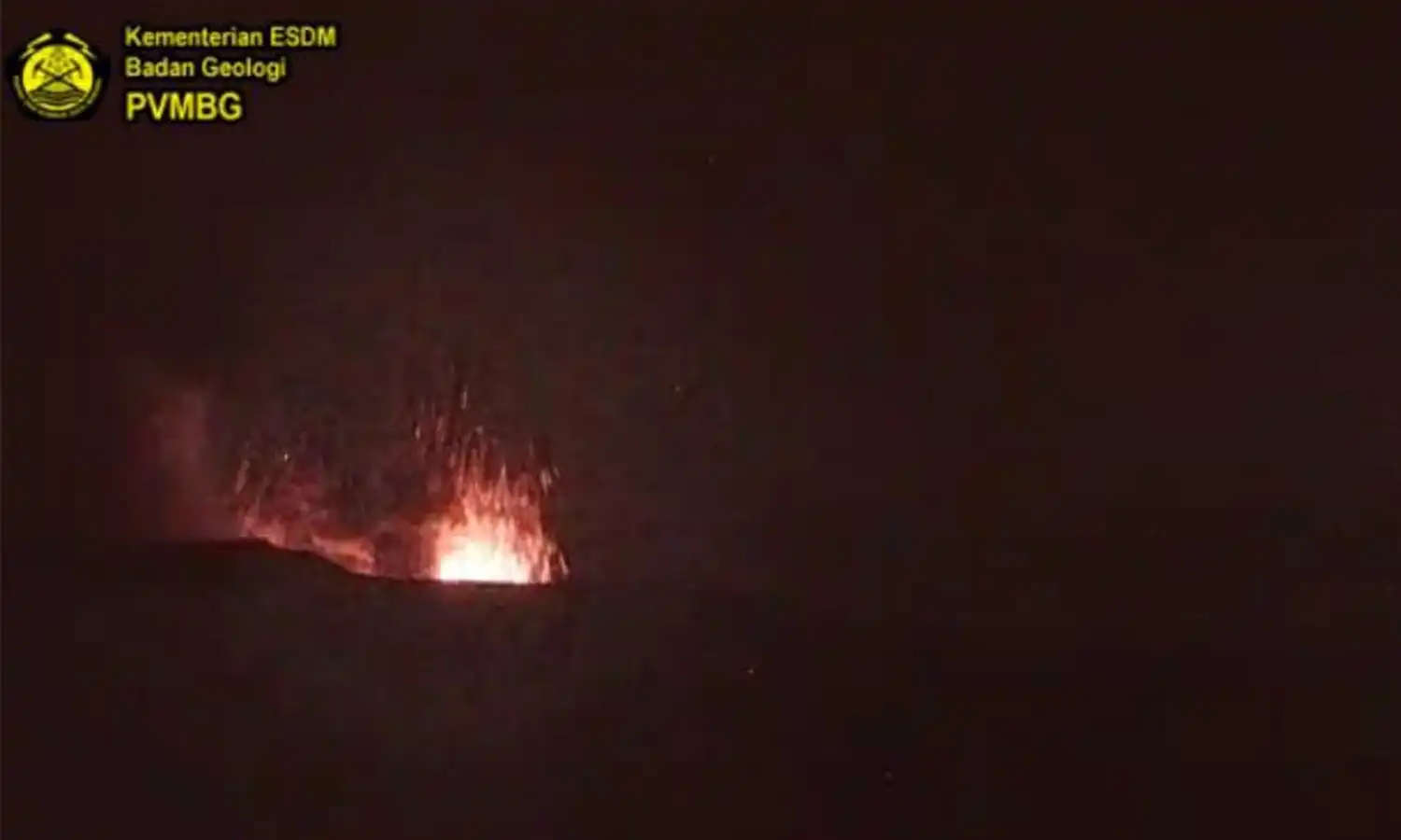 Gunung Anak Krakatau Erupsi, Larangan Aktivitas Radius 5 Km