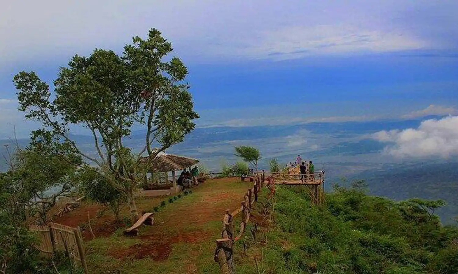 10 Tempat Healing di Semarang yang Cocok Dikunjungi Saat Weekend