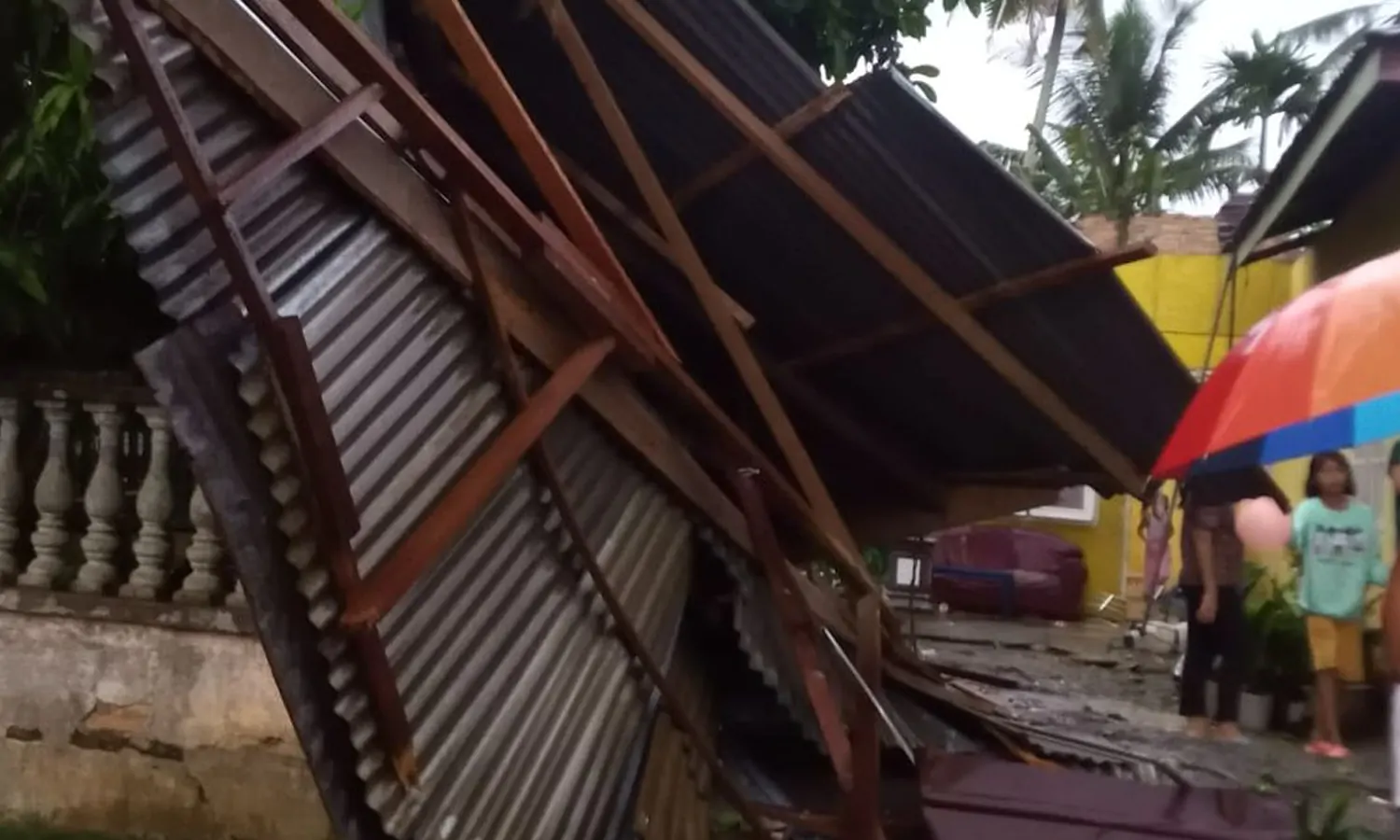Hujan Deras dan Angin Kencang Terjang 74 Rumah di Langkat