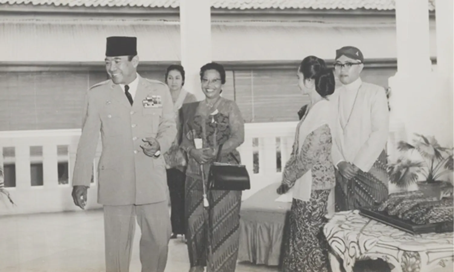Tatkala Bung Karno Menugasi Dia Memimpin Pameran di New York