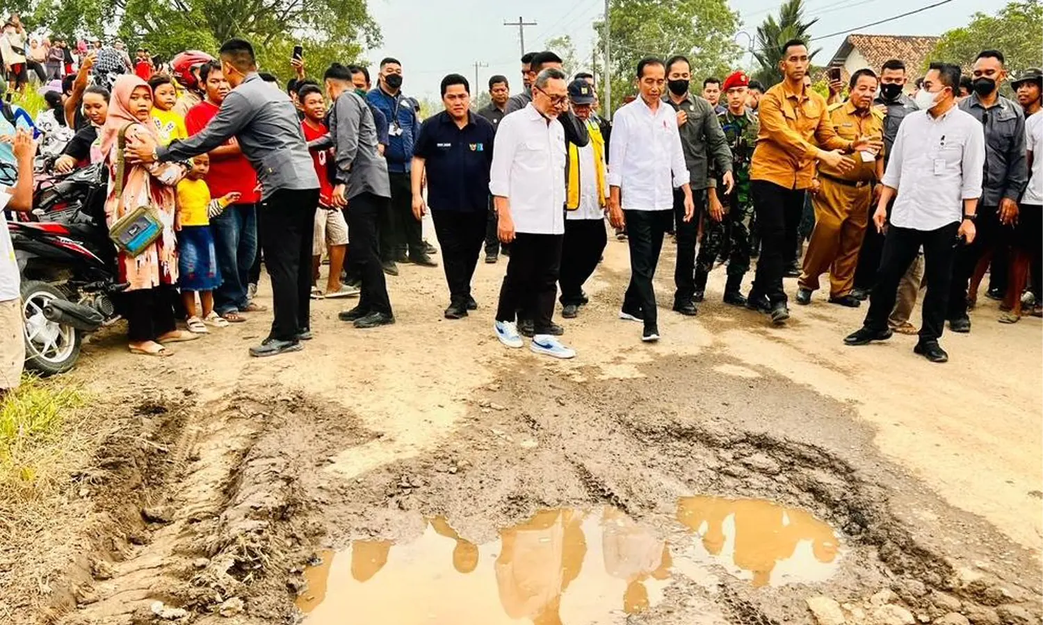 Ramai Soal Jalanan Rusak di Lampung, Pengamat Transportasi: Jadi Momentum Pembenahan Pembangunan Infrastruktur