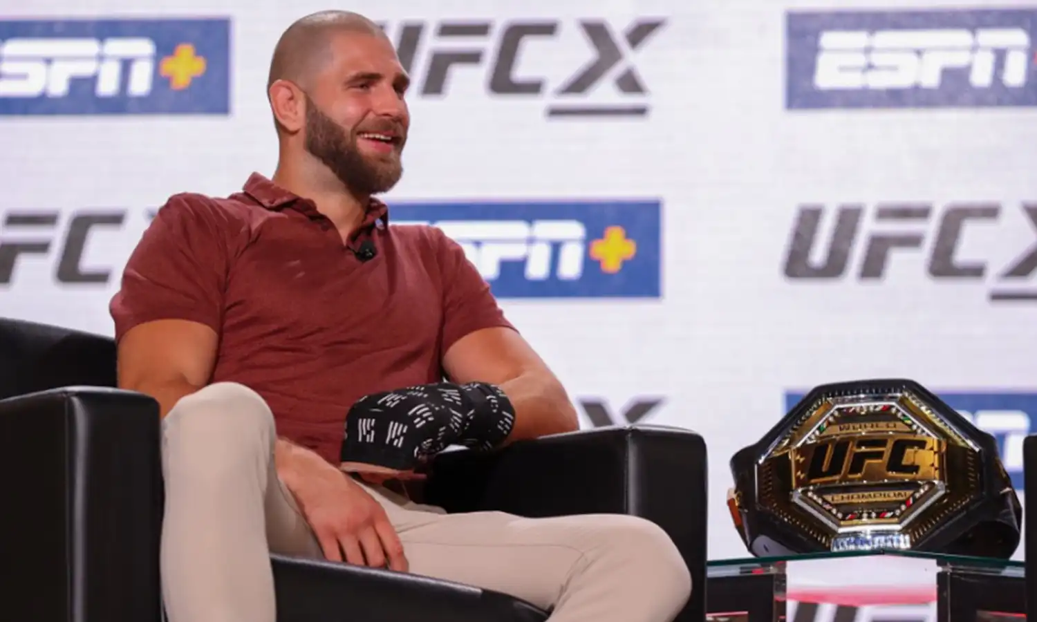 UFC 282: Alami Cedera Bahu, Jiri Prochazka Kehilangan Gelar Sebelum Bertanding