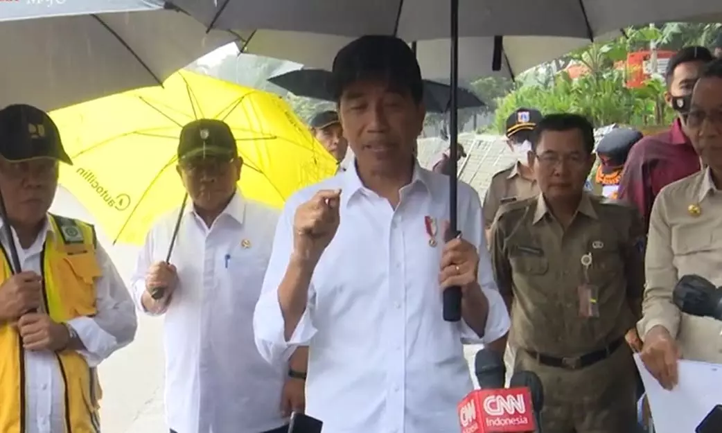 Jokowi Targetkan Normalisasi Ciliwung Selesai Akhir 2024
