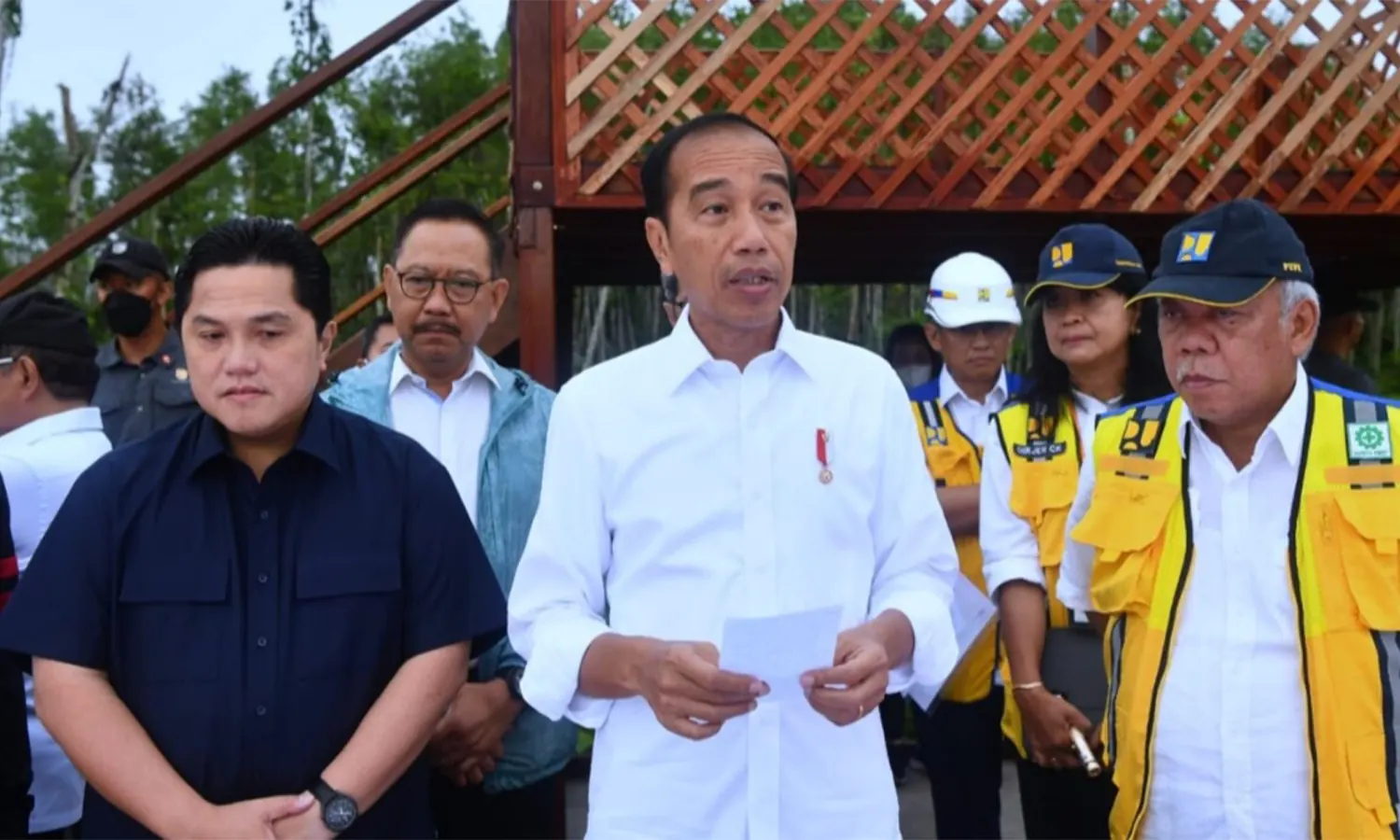 Jokowi Paparkan Hasil Audit 22 Stadion Sepak Bola di Indonesia