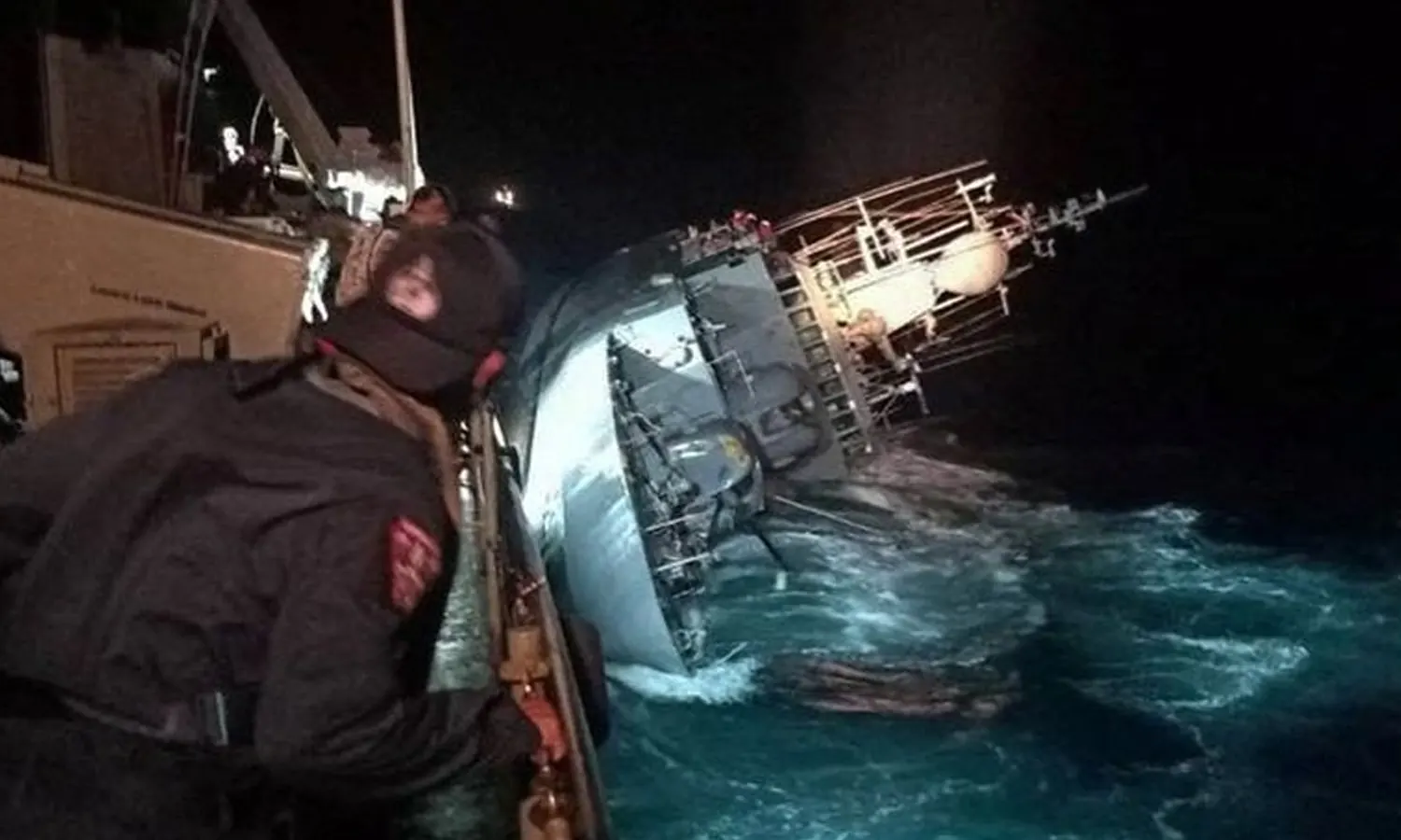 Kapal Perang Thailand Tenggelam, 33 Orang Dinyatakan Hilang