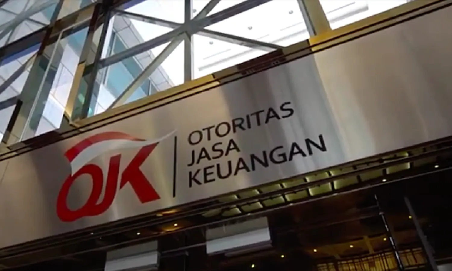 Pejabat OJK Dipolisikan karena Lakukan KDRT