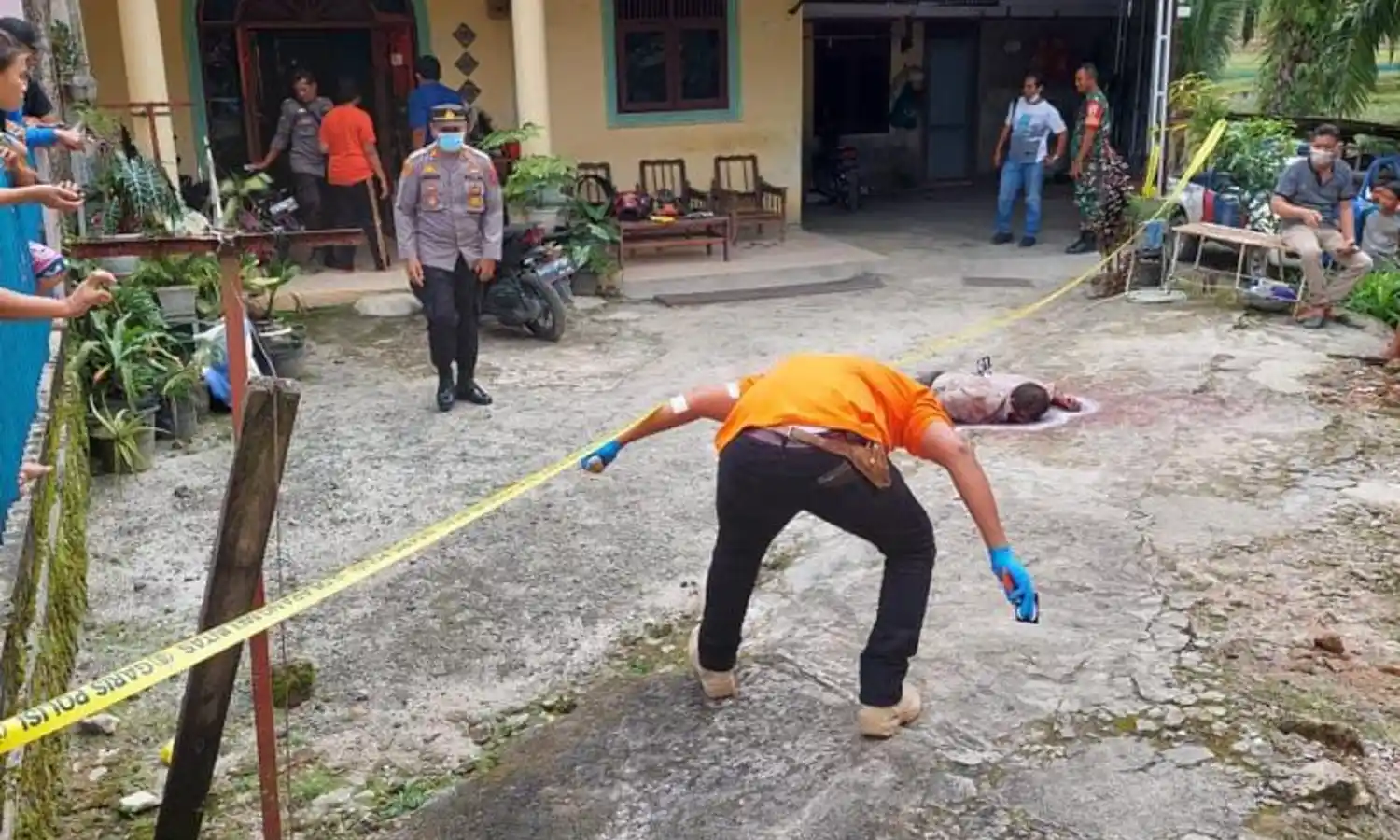 PeristiwaÂ Berdarah Terjadi di Dusun Hinalang Simalungun, Satu Keluarga Dibacok dan Ada yang Tewas