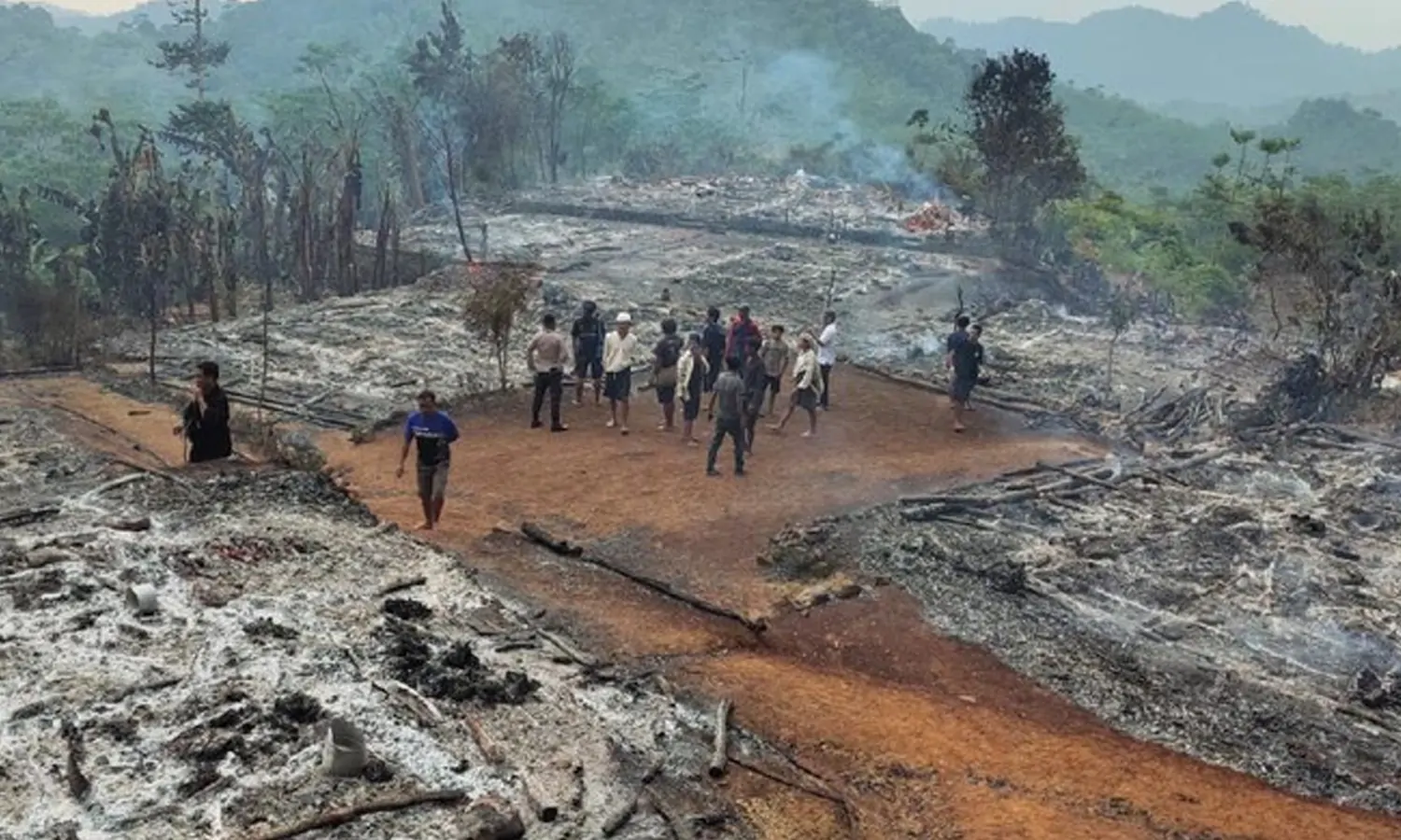 23 Rumah dan 1 Gudang Pangan Warga Baduy Habis Terbakar 