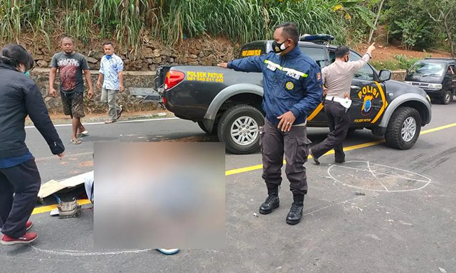 Pengendara Motor dibawah umur Tewas usai menghantam truk Molen di Gunungkidul