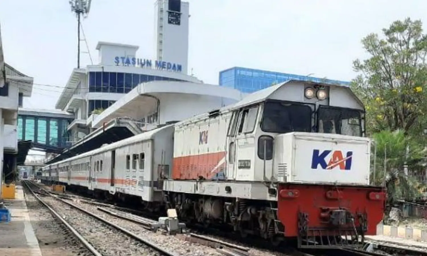 Wow, Penumpang Kereta Api Khusus Lansia Dapat Diskon 20 Persen