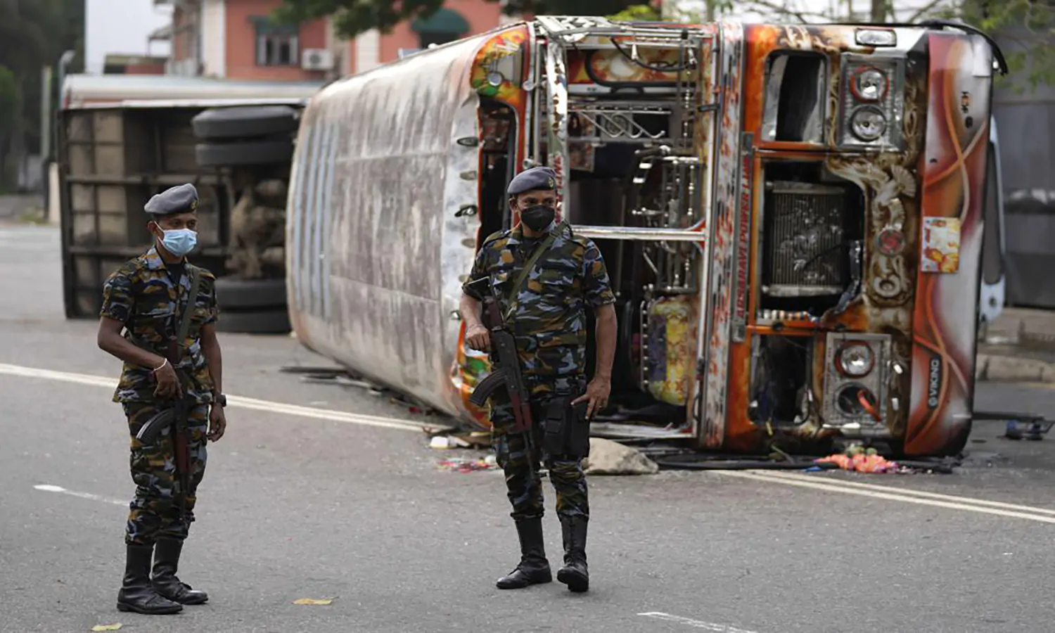 Pemerintah Sri Lanka Berlakukan Perintah Tembak di Tempat bagi Perusuh