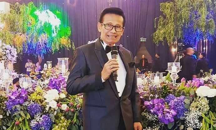 Penyanyi Legendaris Koes Hendratmo Meninggal Dunia