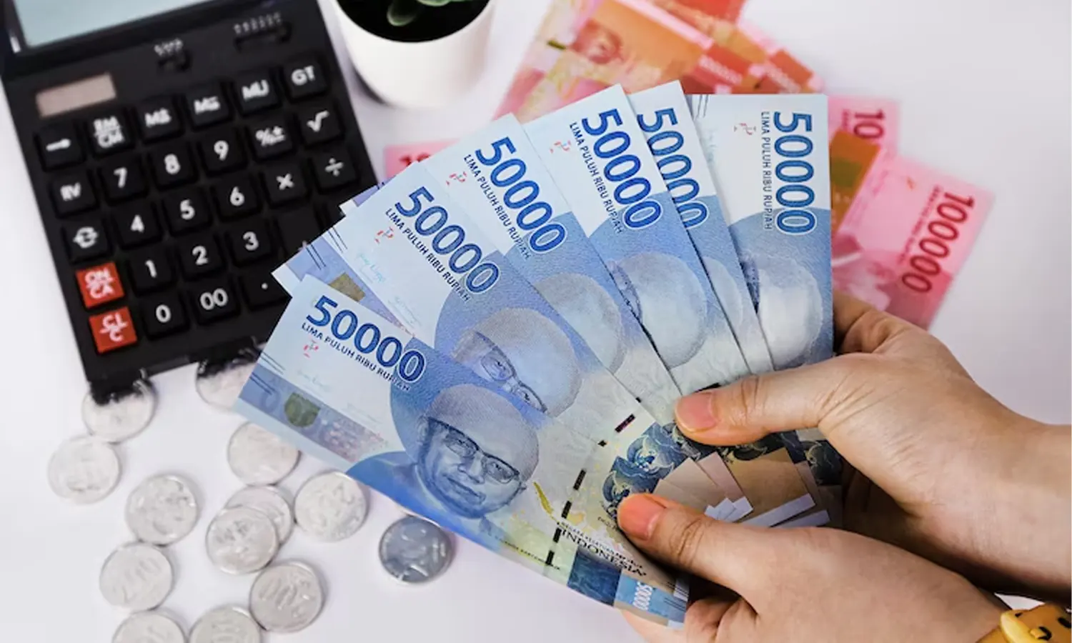 Bertengger di Zona Merah, Rupiah Melemah ke Rp15.055 per 6 Februari