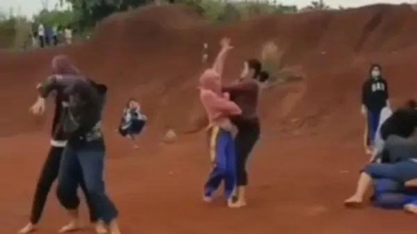 Viral Bentrokan Remaja Putri di Depok