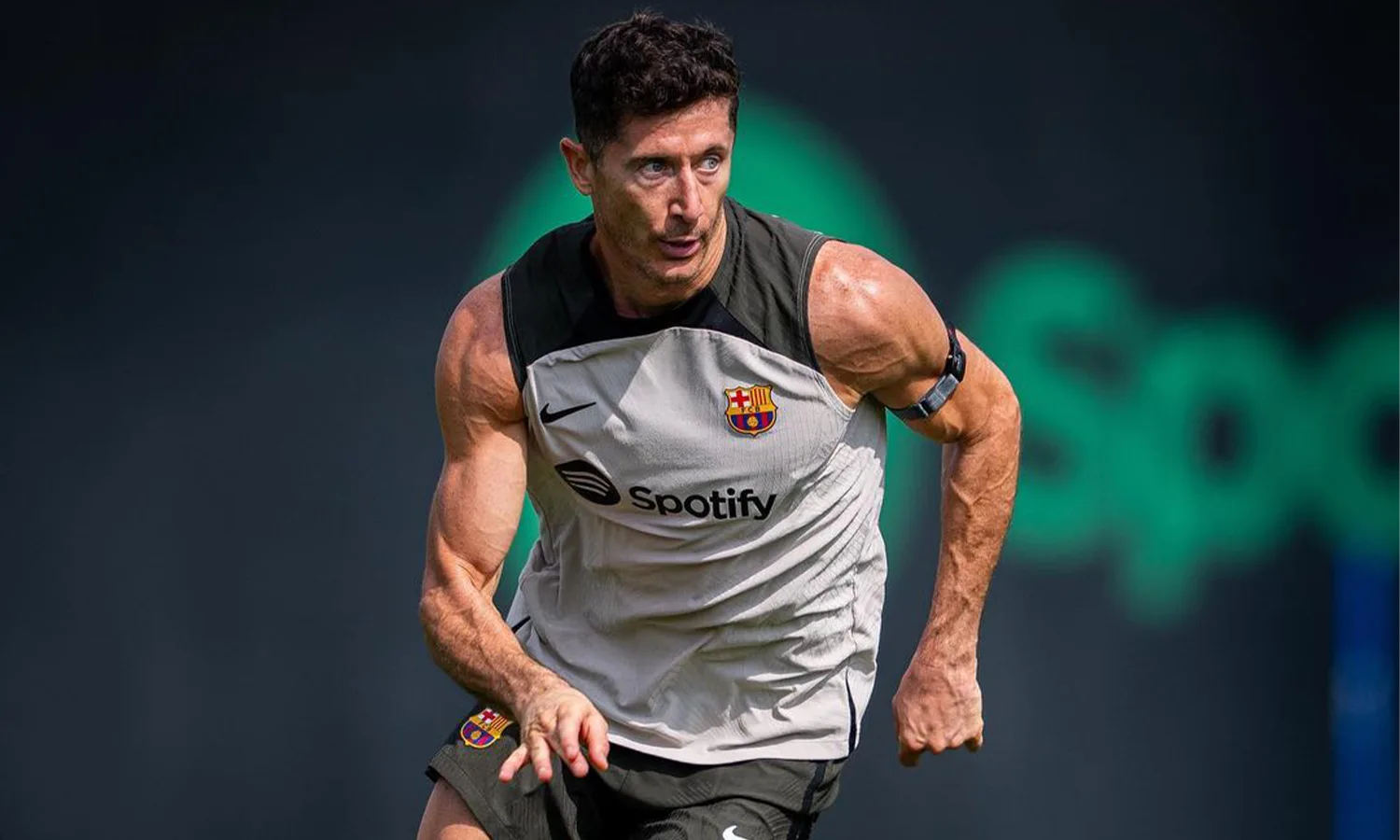 Cedera! Robert Lewandowski Absen Sebulan dari Barcelona, Termasuk Laga El Clasico
