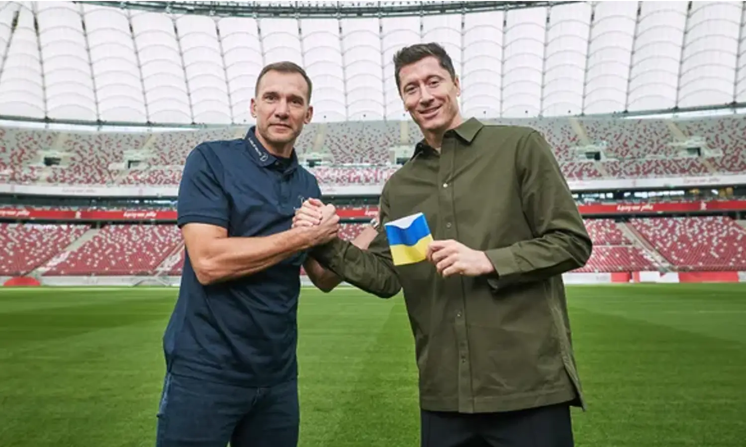 Sebagai Bentuk Dukungan, Lewandowski Gunakan Ban Kapten Ukraina di Piala Dunia 2022