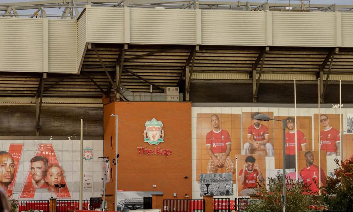Liga Inggris: Liverpool Menyusutkan Kapasitas Stadion Anfield Selama Renovasi
