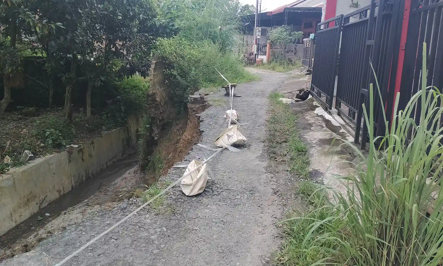 Longsor Sejak Agustus 2023, Jalan Viyata Yuda Pematang Siantar Baru Akan Diperbaiki Tahun Depan