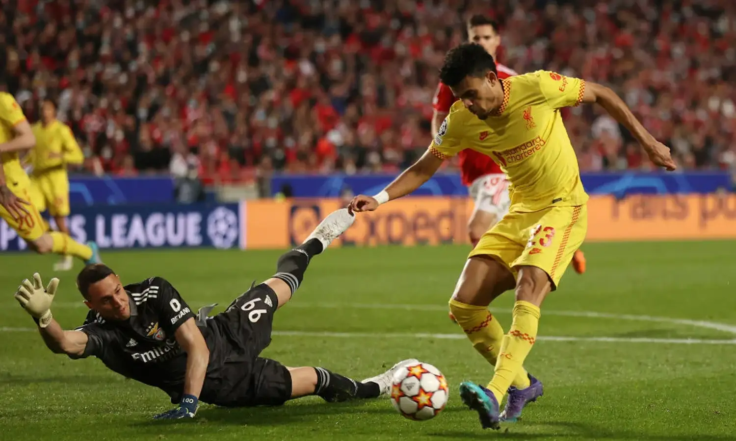 Hasil Liga Champions: Luis Diaz Gemilang, Liverpool Menang Telak Atas Benfica