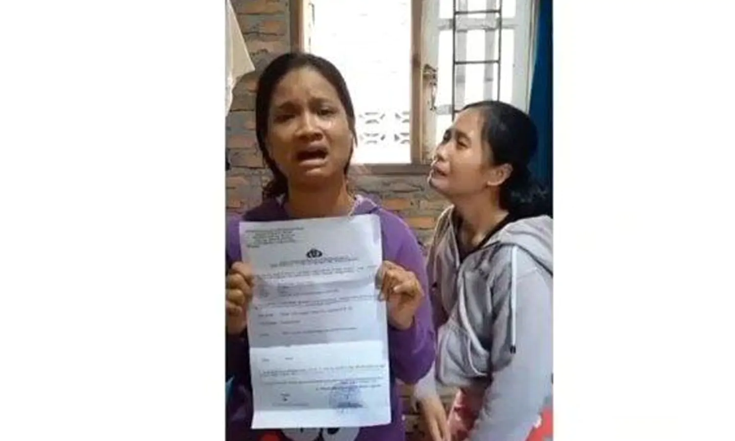Viral! Dua Mahasiswi Buat Video Menangis Histeris