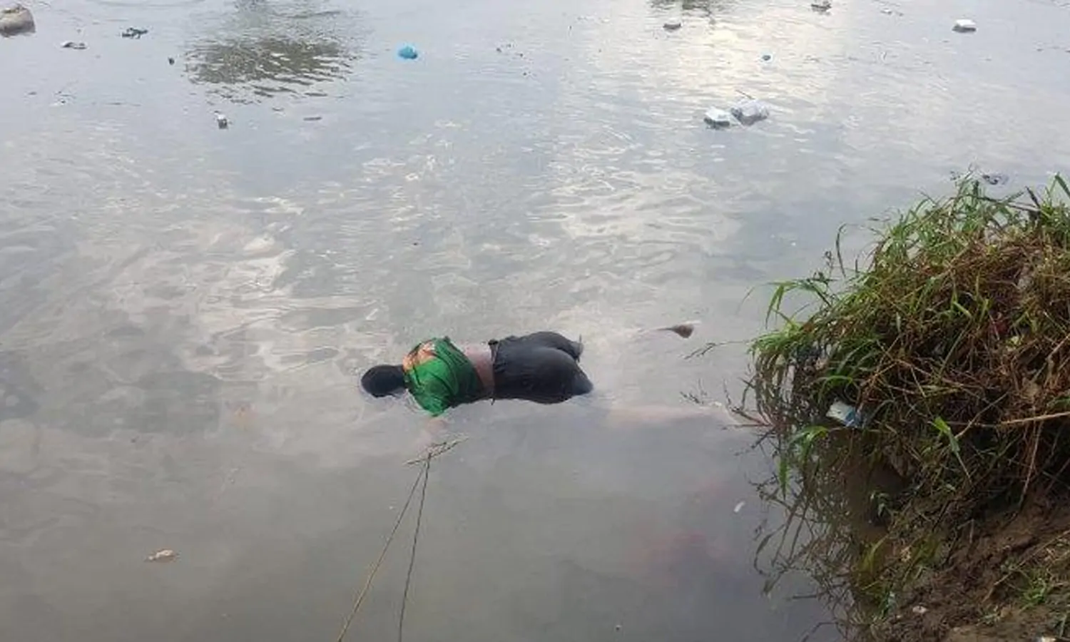 Penemuan Mayat Pria di Sungai Deli