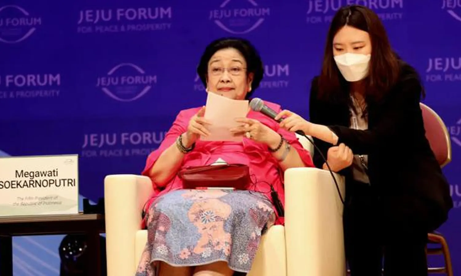 Serukan Perdamaian, Megawati Tahan Tangis saat Berpidato di Peace Jeju Forum