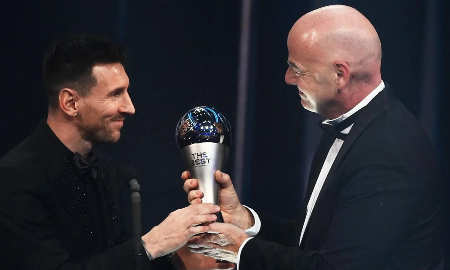 Selamat! Lionel Messi Pemain Terbaik FIFA 2022