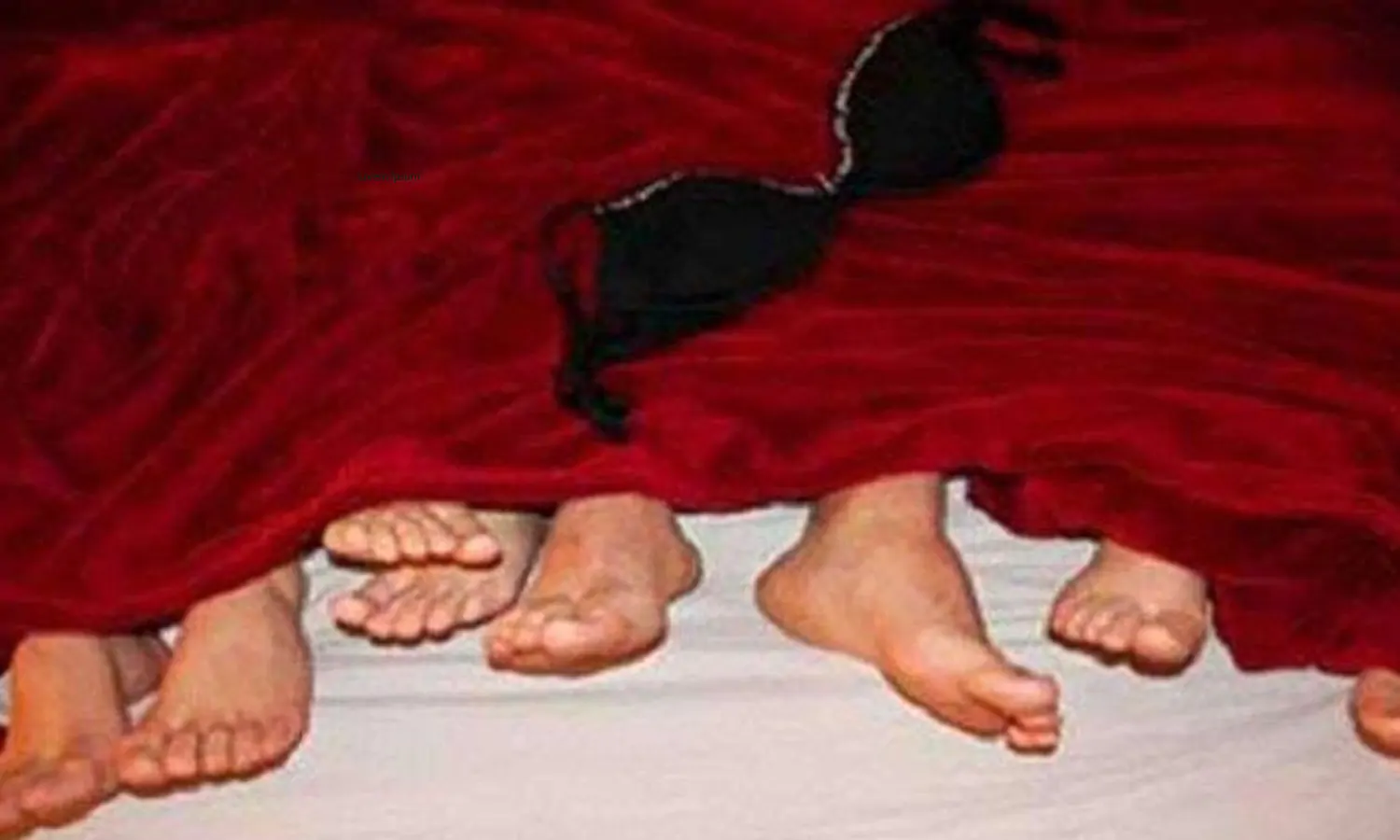 Berujung Diteror, Warga Gerebek Wanita Main Berempat dengan 3 Pria di Medan