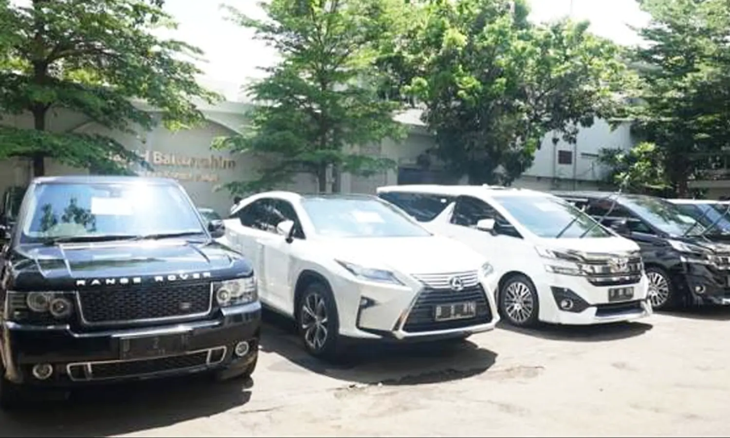 Lelang Kendaraan Mewah Sitaan Kasus Jiwasraya, 11 Unit Terjual, 5 mobil Tak laku