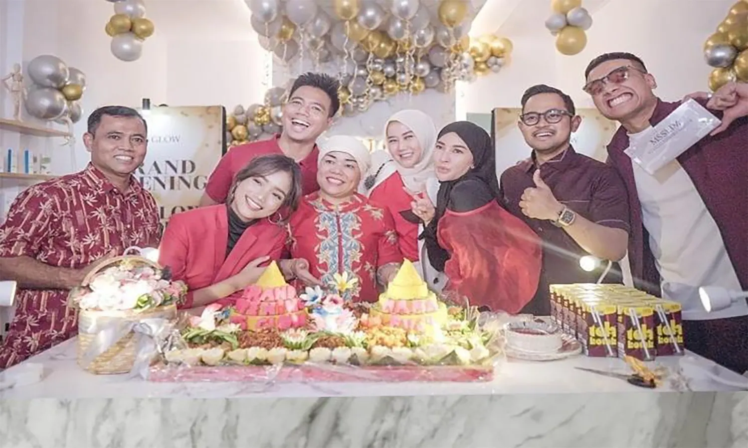 Shandy Punamasari Launchingkan MS Glow Store Untuk Mama Fuji