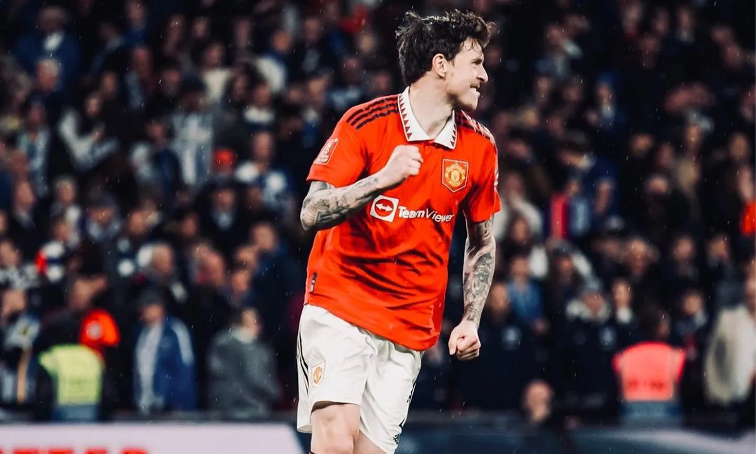 Menjawab Kepercayaan dan Performa Tangguh, MU Berpeluang Perpanjang Kontrak Victor Lindelof!