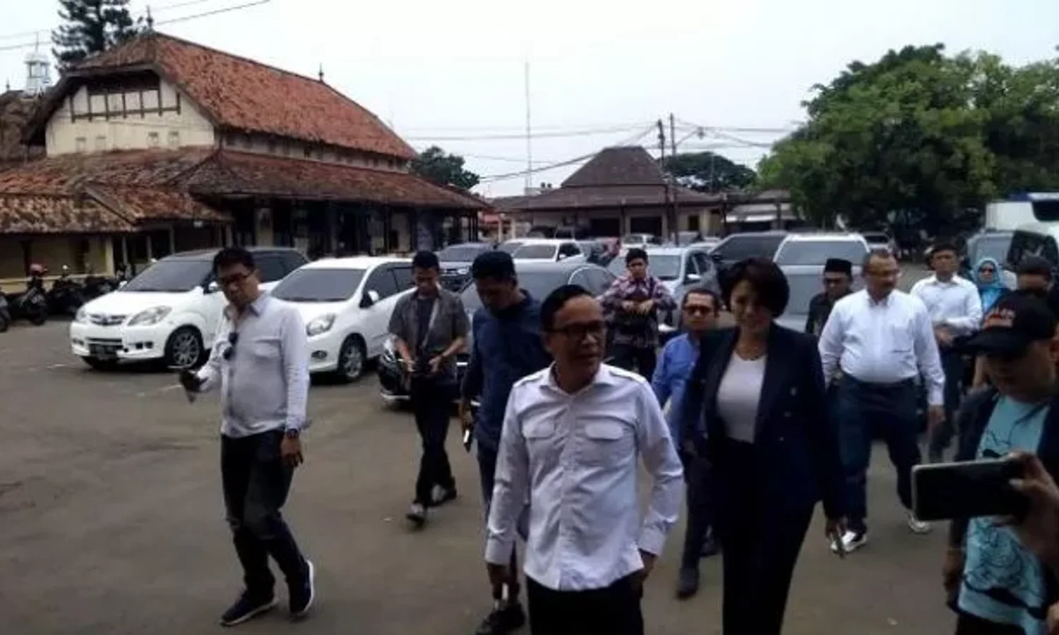 Nikita Mirzani Resmi Ditahan di Rutan Serang Terkait Kasus Dugaan Pencemaran Nama Baik