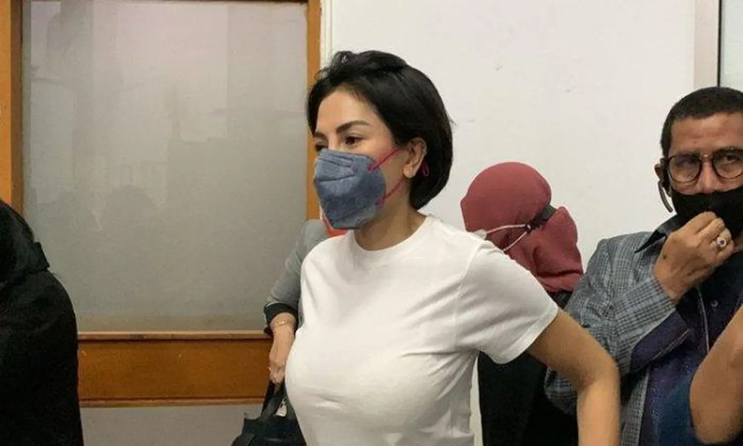 Usai Dirawat di RS Bhayangkara Banten, Nikita Mirzani Kembali ke Rutan Serang
